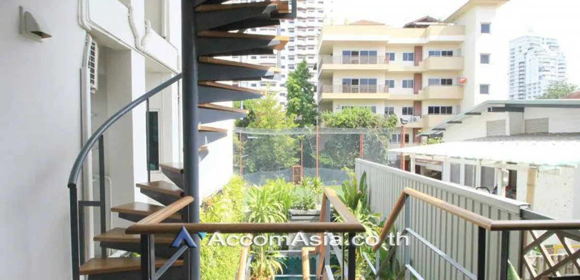 unitPrivate Swimming Pool |  2 Bedrooms  House For Sale in Sukhumvit, Bangkok  near BTS Ekkamai (AA30337)