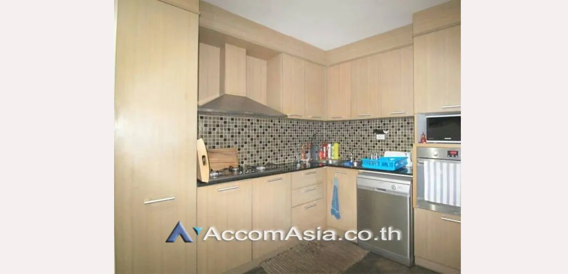 6  2 br House For Sale in Sukhumvit ,Bangkok BTS Ekkamai AA30337