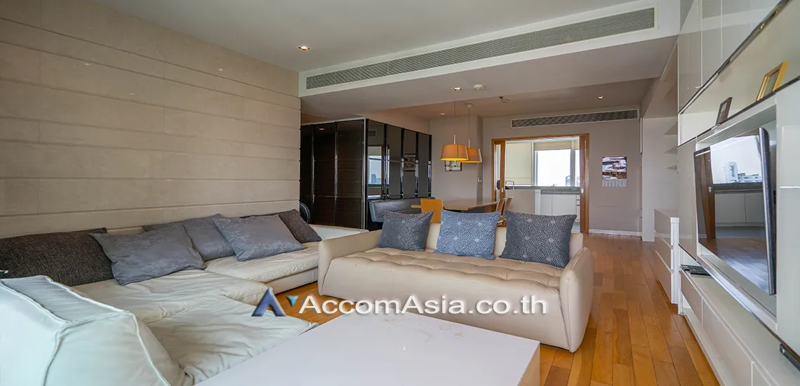 unit 3 Bedrooms  Condominium For Rent in Sukhumvit, Bangkok  near MRT Sukhumvit - BTS Asok (AA30347)