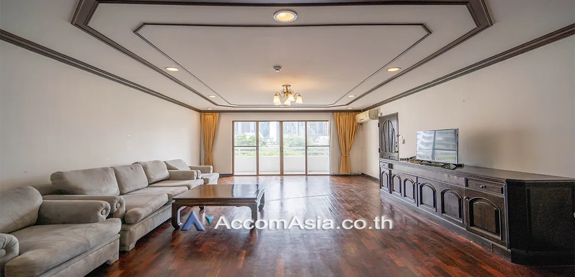 Big Balcony, Pet friendly |  Regent On The Park 1 Condominium  3 Bedroom for Rent BTS Phrom Phong in Sukhumvit Bangkok