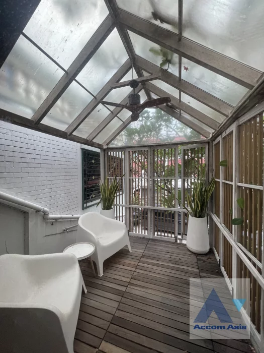 5  5 br House for rent and sale in Sukhumvit ,Bangkok BTS Ekkamai AA30419
