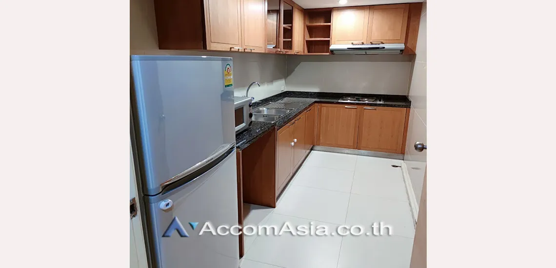 9  2 br Apartment For Rent in Sathorn ,Bangkok MRT Khlong Toei at Low rise Building AA30435