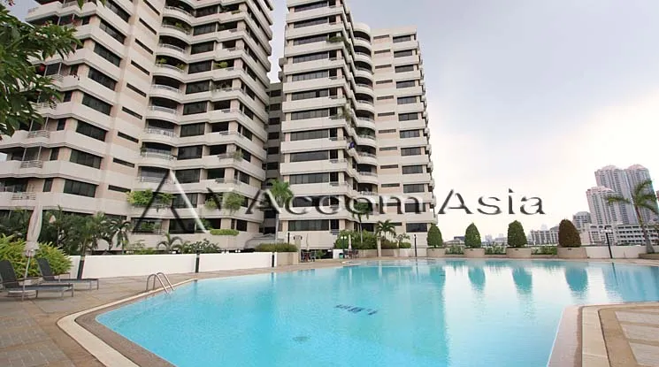  Ruamsuk Condominium Condominium  3 Bedroom for Rent BTS Phrom Phong in Sukhumvit Bangkok