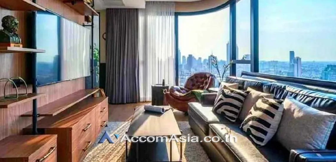 unit 2 Bedrooms  Condominium For Rent in Silom, Bangkok  near MRT Sam Yan (AA30458)