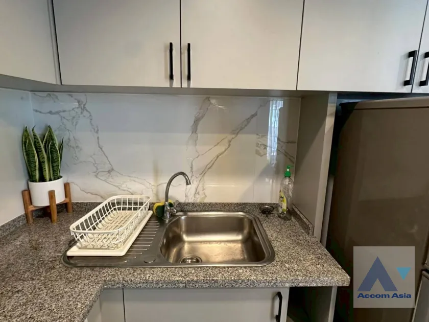 7  1 br Apartment for rent and sale in Ploenchit ,Bangkok BTS Ploenchit at Set on Landscape Court Yard AA30472