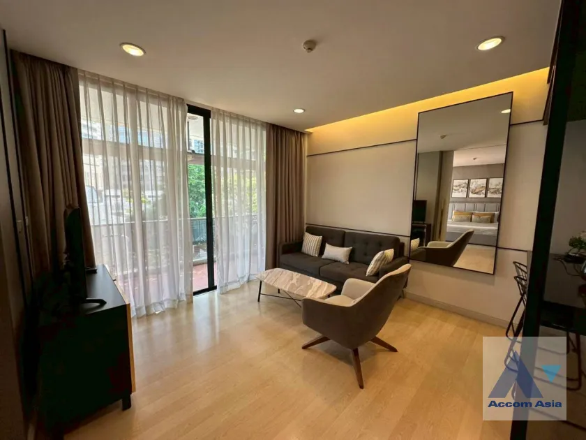  1  1 br Apartment for rent and sale in Ploenchit ,Bangkok BTS Ploenchit at Set on Landscape Court Yard AA30472