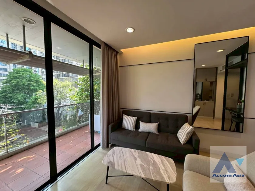  1  1 br Apartment for rent and sale in Ploenchit ,Bangkok BTS Ploenchit at Set on Landscape Court Yard AA30472
