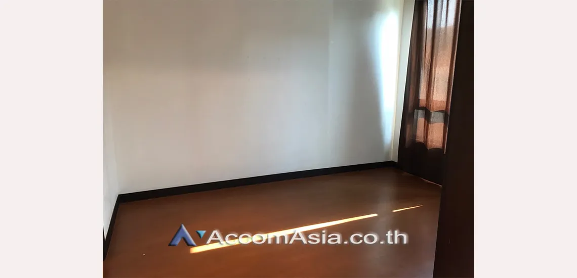 7  2 br Condominium for rent and sale in Sathorn ,Bangkok MRT Lumphini at The Lofts Yennakart AA30483