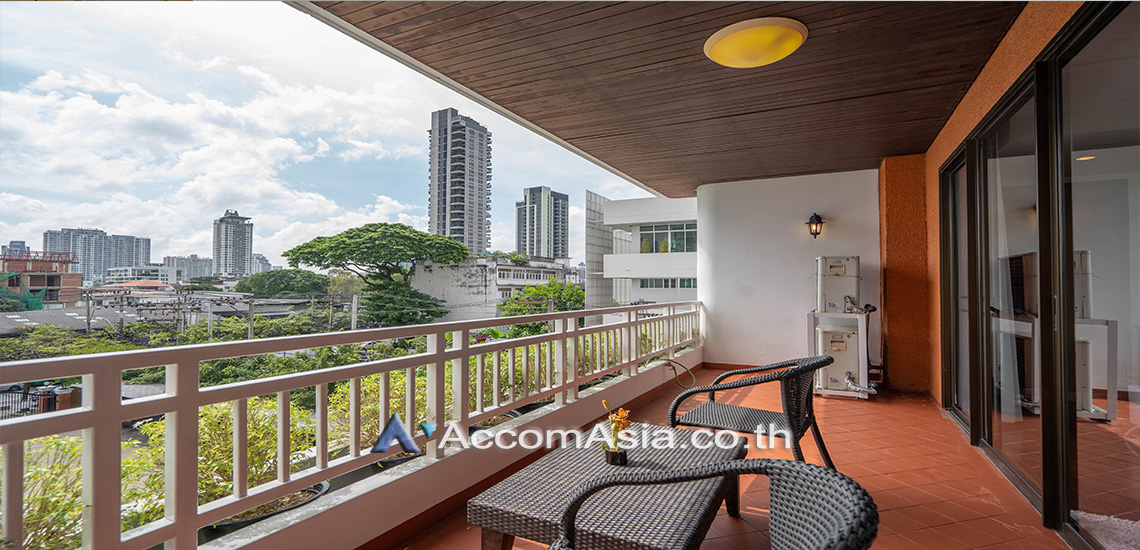 5  2 br Apartment for rent and sale in Sathorn ,Bangkok BRT Thanon Chan at Spacious Residence Situated on Chan Road AA30493