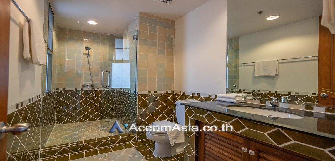 11  2 br Apartment for rent and sale in Sathorn ,Bangkok BRT Thanon Chan at Spacious Residence Situated on Chan Road AA30493