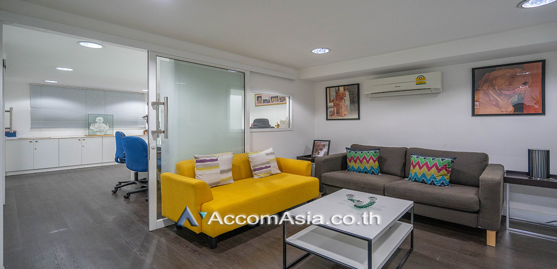 7  Condominium For Sale in Sukhumvit ,Bangkok BTS Thong Lo at Moon Tower AA30532