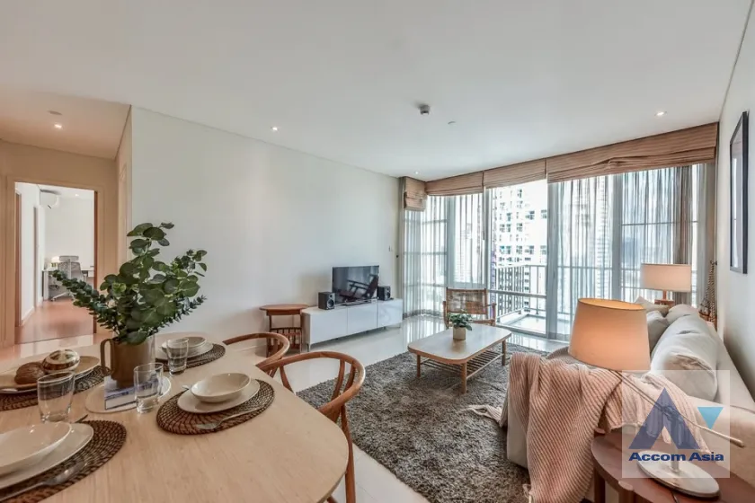 Fully Furnished, Luxury, Pet friendly |  Fullerton Sukhumvit Condominium  2 Bedroom for Rent BTS Ekkamai in Sukhumvit Bangkok