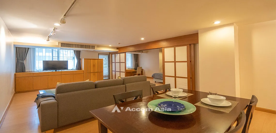 unit 1 Bedroom  Apartment For Rent & Sale in Ploenchit, Bangkok  near BTS Ratchadamri (AA30570)
