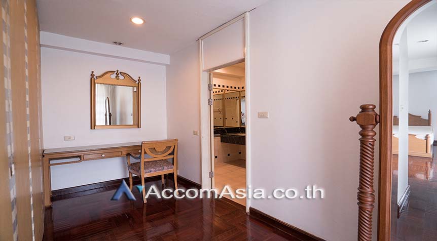 8  3 br Townhouse for rent and sale in Sukhumvit ,Bangkok BTS Phrom Phong at Townhouse in compound AA30582