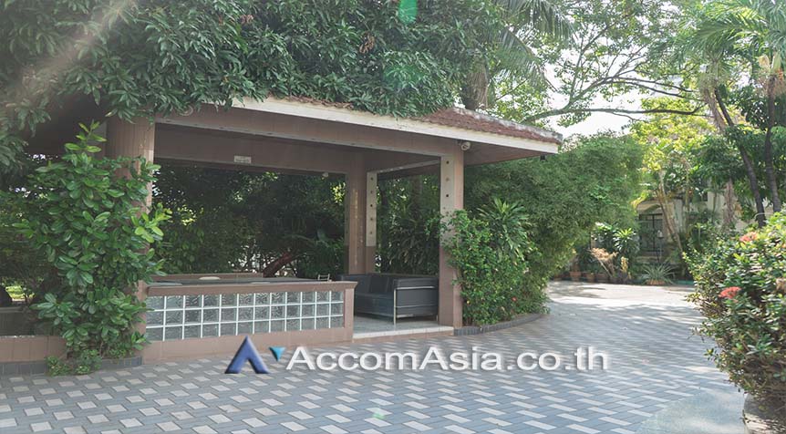 18  3 br Townhouse for rent and sale in Sukhumvit ,Bangkok BTS Phrom Phong at Townhouse in compound AA30583
