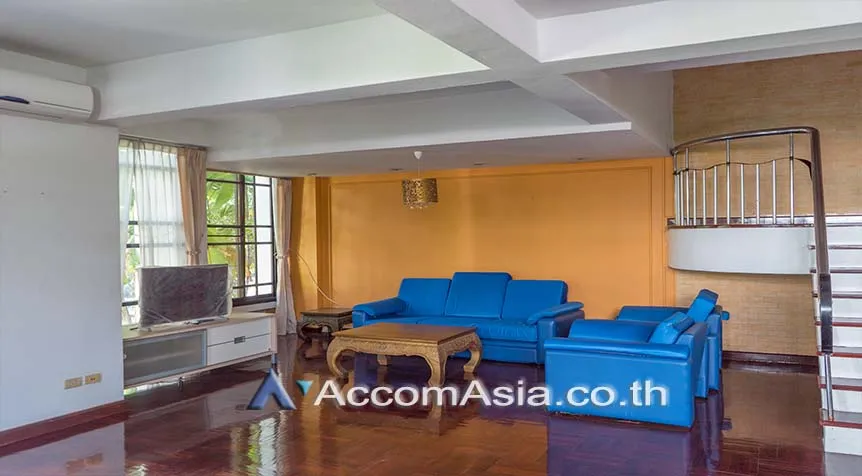 unit 3 Bedrooms  Townhouse For Rent & Sale in Sukhumvit, Bangkok  near BTS Phrom Phong (AA30583)