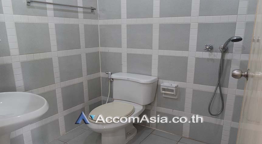 10  3 br Townhouse for rent and sale in Sukhumvit ,Bangkok BTS Phrom Phong at Townhouse in compound AA30583
