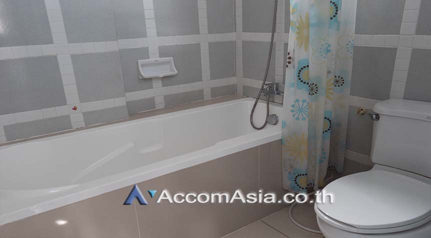 12  3 br Townhouse for rent and sale in Sukhumvit ,Bangkok BTS Phrom Phong at Townhouse in compound AA30583