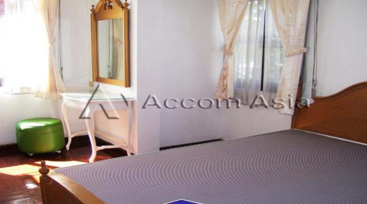 7  3 br Townhouse For Rent in Sukhumvit ,Bangkok BTS Phrom Phong at Townhouse in compound AA30584