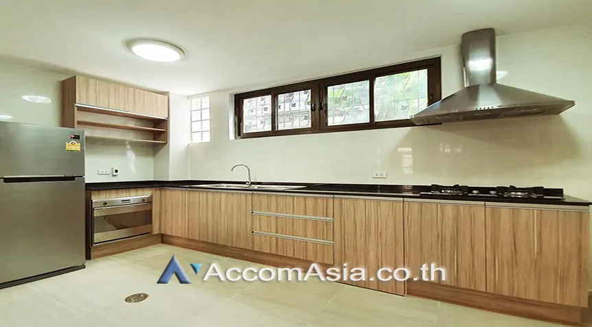 unitNewly renovated, Double High Ceiling, Pet friendly |  4 Bedrooms  Townhouse For Rent & Sale in Sukhumvit, Bangkok  near BTS Bang Chak (AA30590)