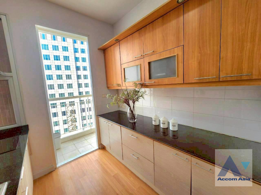 6  3 br Condominium for rent and sale in Sukhumvit ,Bangkok BTS Asok - MRT Sukhumvit at CitiSmart Sukhumvit 18 AA30602