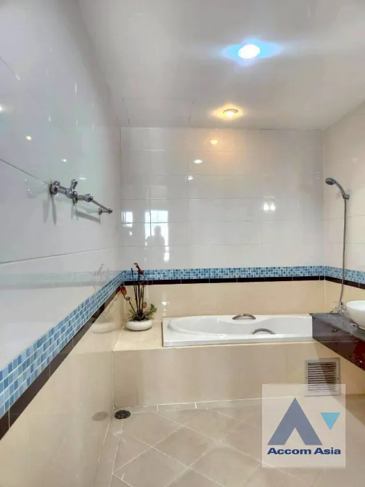11  3 br Condominium for rent and sale in Sukhumvit ,Bangkok MRT Sukhumvit - BTS Asok at CitiSmart Sukhumvit 18 AA30602
