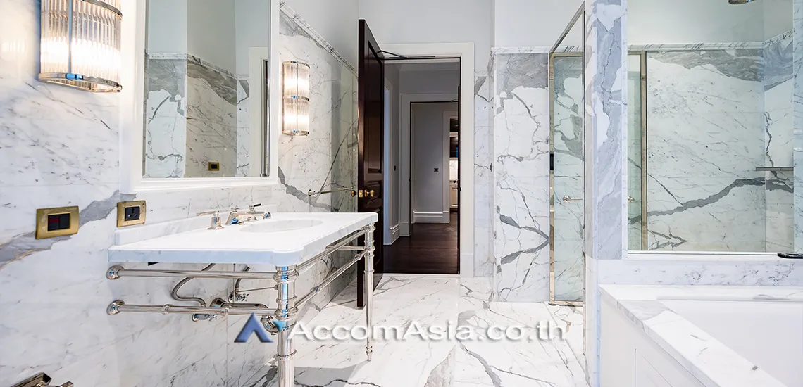 21  2 br Condominium For Rent in Ploenchit ,Bangkok BTS Ploenchit at 98 Wireless AA30616