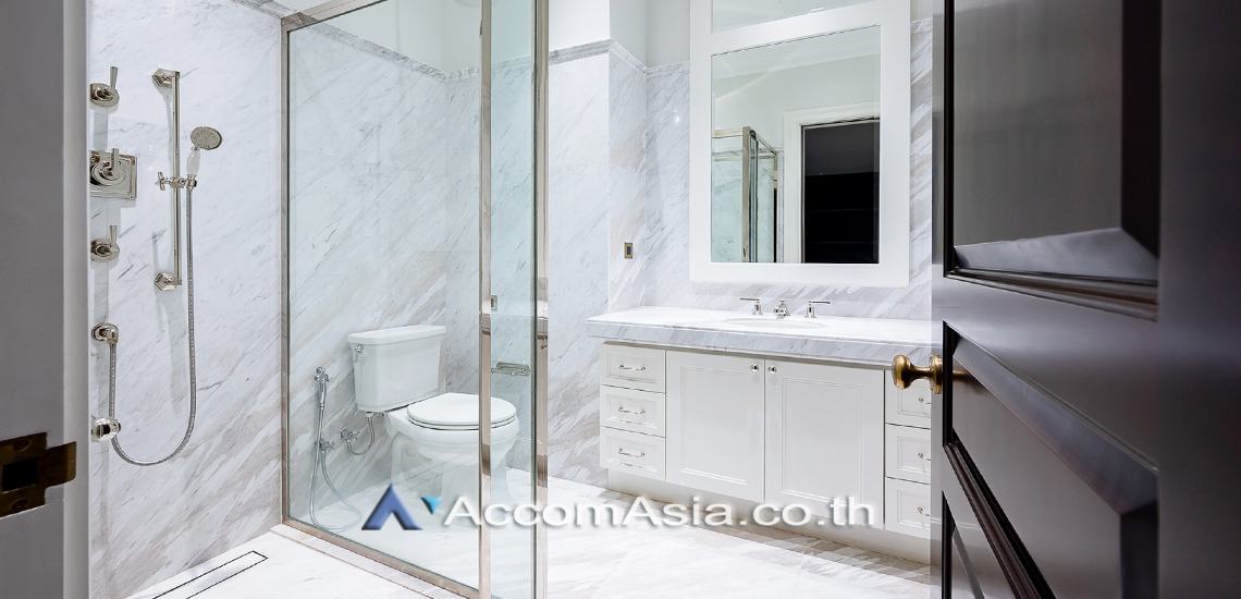 19  2 br Condominium For Rent in Ploenchit ,Bangkok BTS Ploenchit at 98 Wireless AA30616