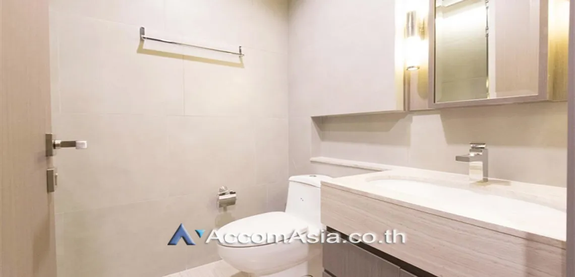 22  2 br Condominium For Rent in Silom ,Bangkok BTS Surasak at The Diplomat Sathorn AA30620