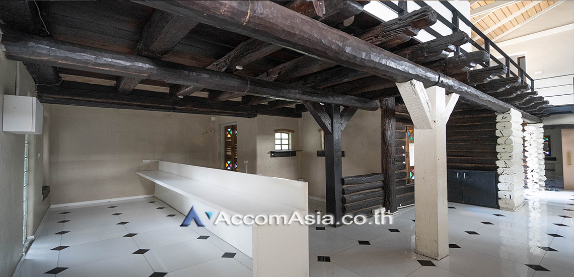 9  4 br House For Sale in Sukhumvit ,Bangkok BTS Phrom Phong AA30634