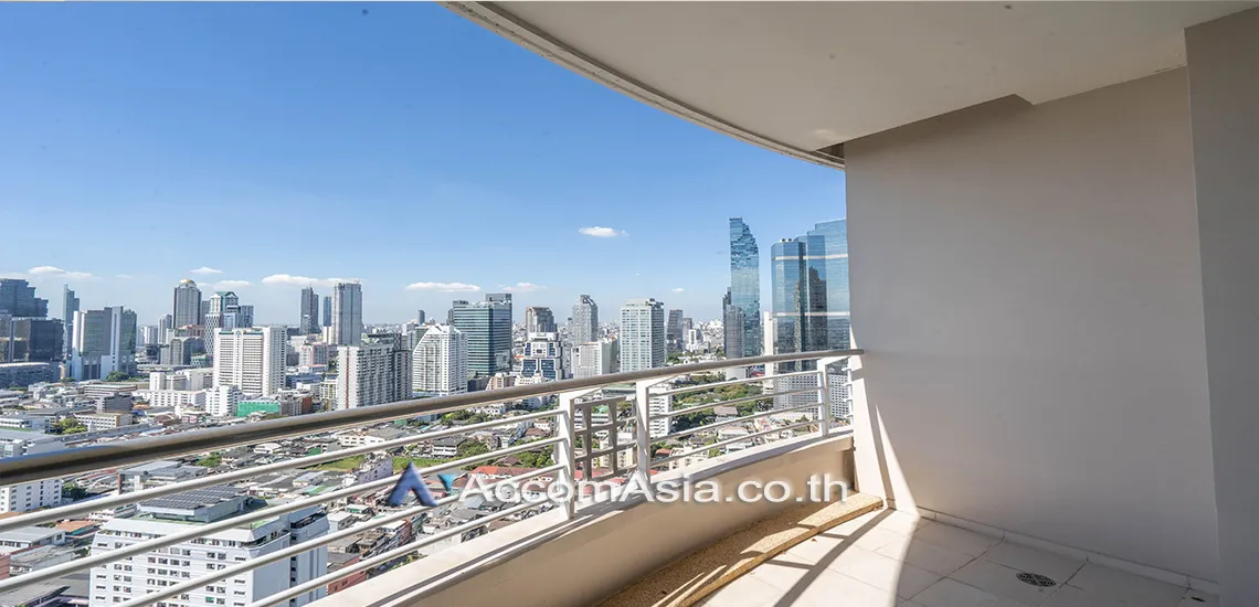unit 3 Bedrooms  Condominium For Rent & Sale in Sathorn, Bangkok  (AA30651)