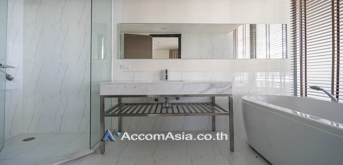 8  2 br Condominium For Rent in Sathorn ,Bangkok  at Sathorn Heritage AA30656