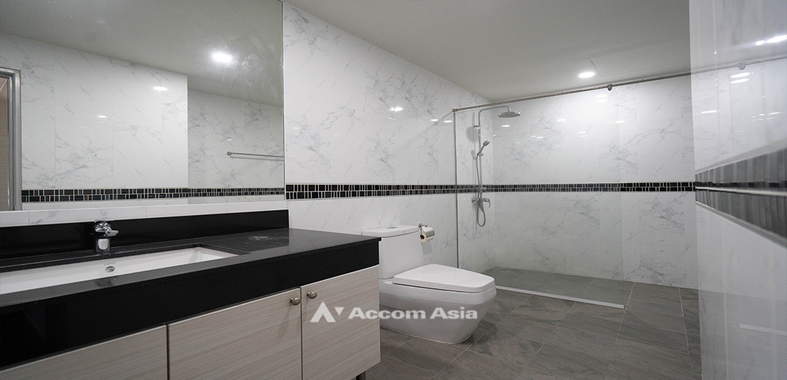 10  3 br Condominium For Rent in Sukhumvit ,Bangkok BTS Phrom Phong at Acadamia Grand Tower AA30663