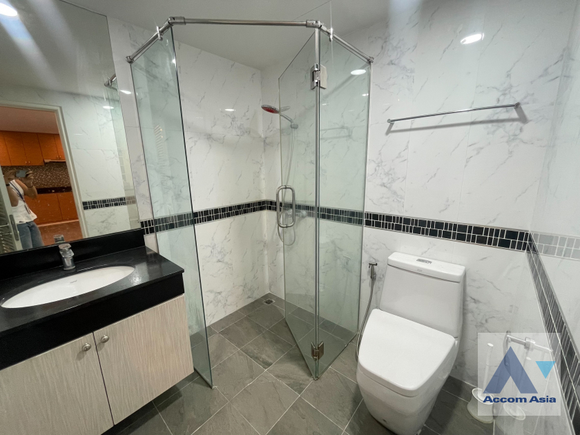 22  3 br Condominium For Rent in Sukhumvit ,Bangkok BTS Phrom Phong at Acadamia Grand Tower AA30663