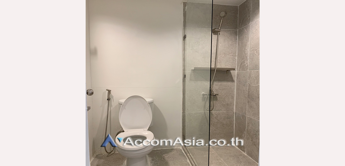 7  Studio Condominium for rent and sale in Sukhumvit ,Bangkok BTS Phrom Phong at The Waterford Diamond AA30711