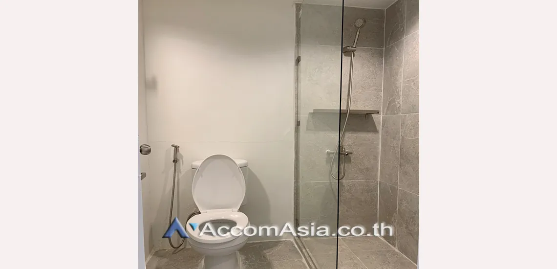 7  Studio Condominium for rent and sale in Sukhumvit ,Bangkok BTS Phrom Phong at The Waterford Diamond AA30711