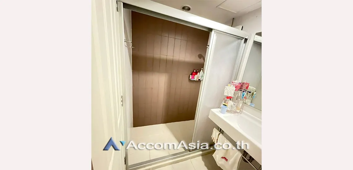 9  2 br Condominium For Sale in Pattanakarn ,Bangkok BTS On Nut at U Delight Onnut Station AA30714