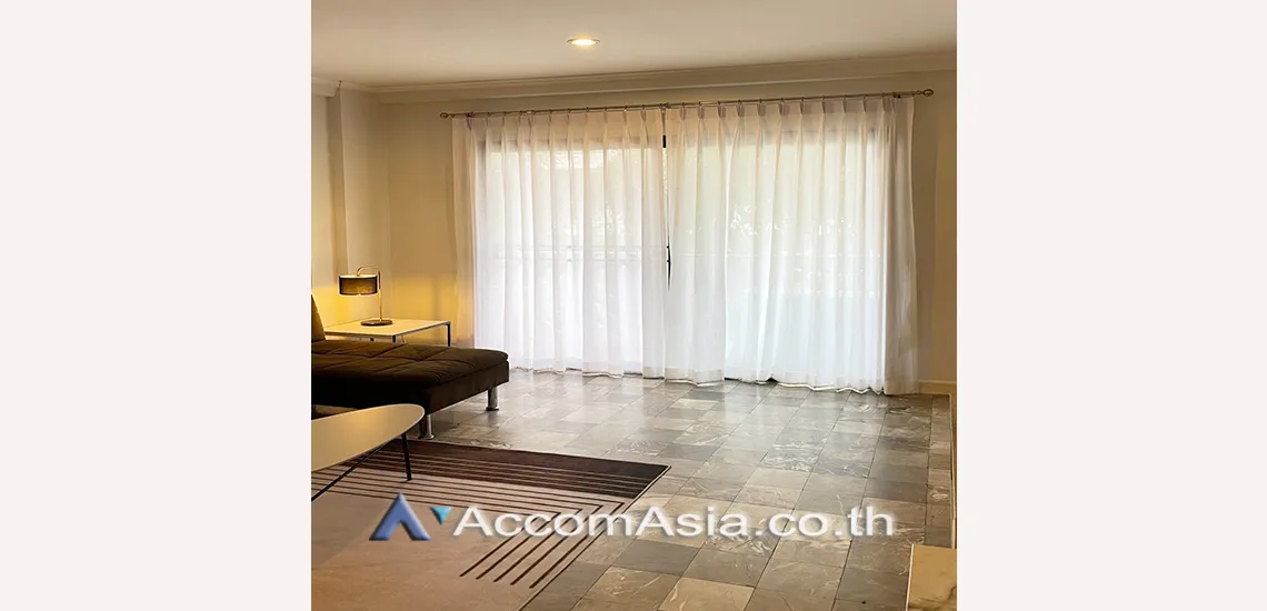unit 3 Bedrooms  Apartment For Rent in Phaholyothin, Bangkok  near BTS Ari (AA30723)