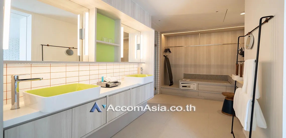 unit 1 Bedroom  Apartment For Rent in Sathorn, Bangkok  near MRT Lumphini - BTS Chong Nonsi (AA30742)