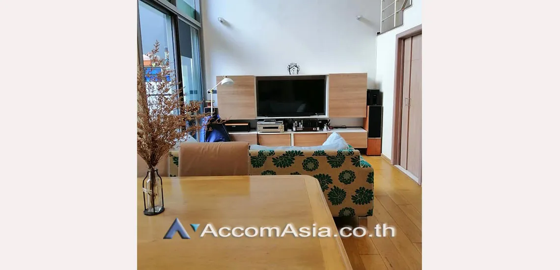 unitDuplex Condo |  2 Bedrooms  Condominium For Rent in Sukhumvit, Bangkok  near BTS Ekkamai (AA30756)