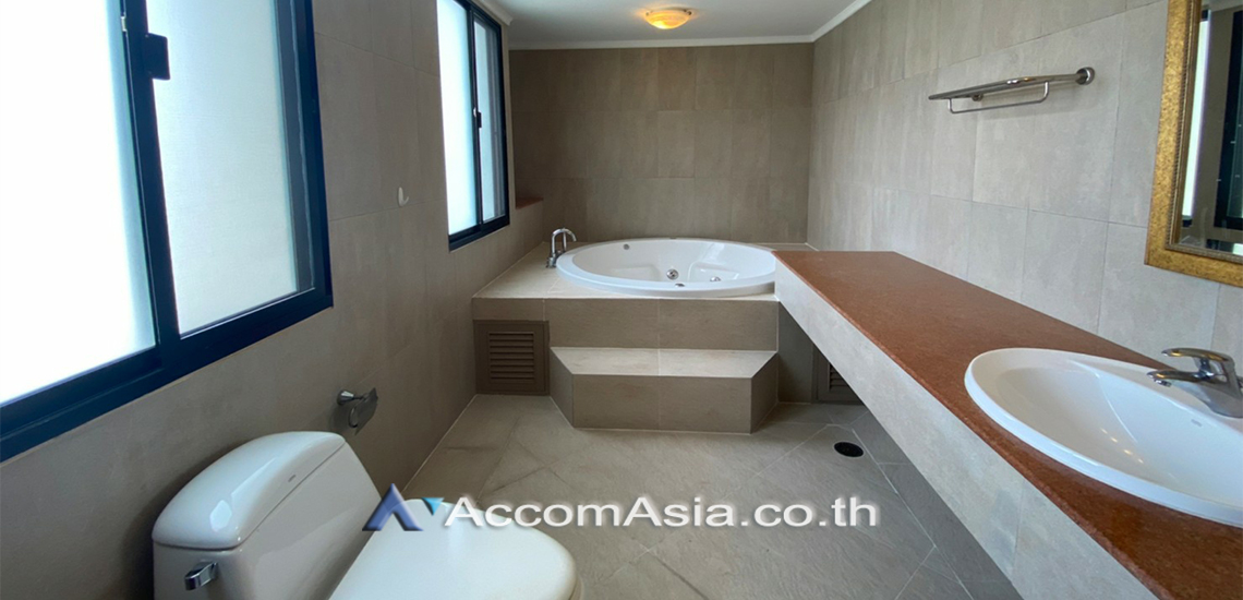 14  3 br Condominium For Rent in Sukhumvit ,Bangkok BTS Ekkamai at Cross Creek AA30808