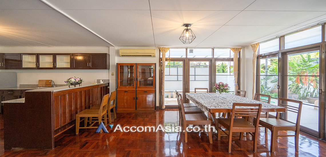 11  3 br House for rent and sale in Sukhumvit ,Bangkok BTS Phra khanong AA30826