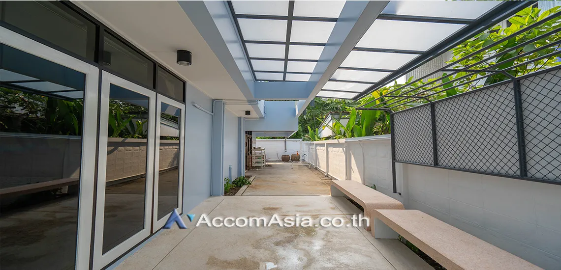 7  3 br House for rent and sale in Sukhumvit ,Bangkok BTS Phra khanong AA30826