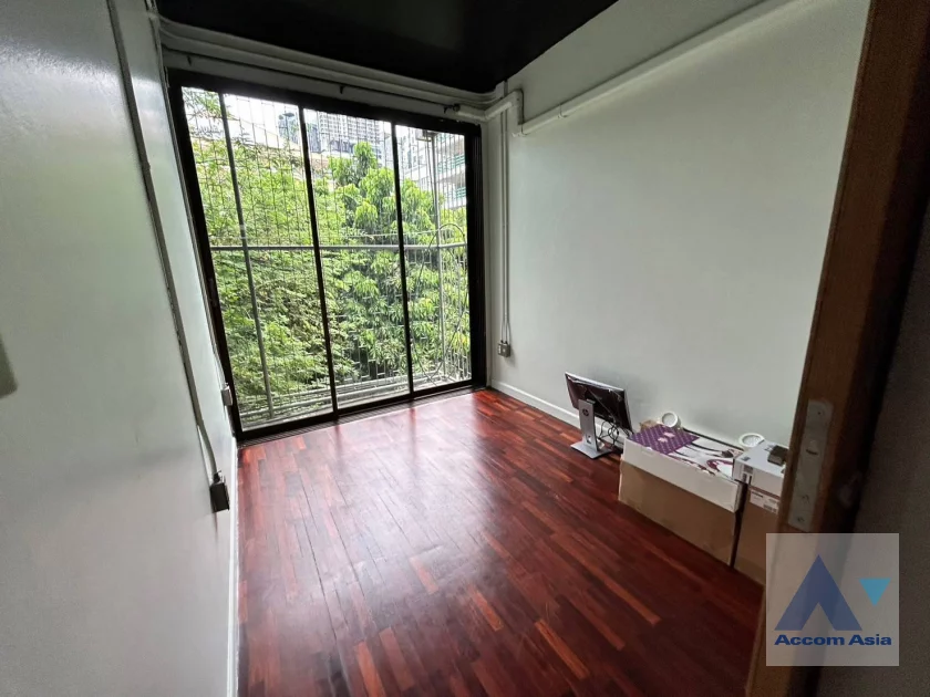 7  3 br Townhouse for rent and sale in Sathorn ,Bangkok BTS Chong Nonsi AA30861