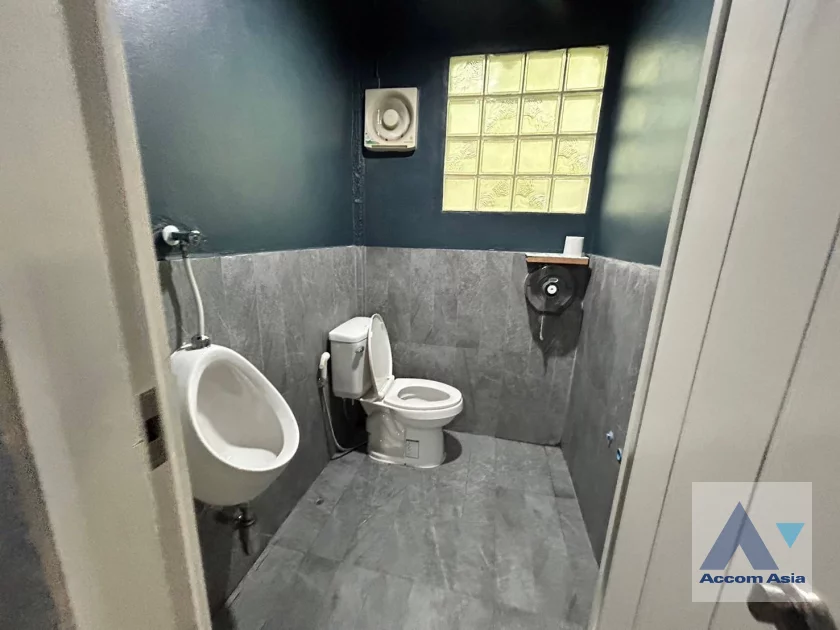 9  3 br Townhouse for rent and sale in Sathorn ,Bangkok BTS Chong Nonsi AA30861
