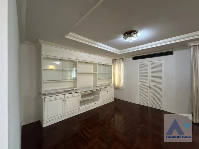 21  3 br Condominium For Rent in Sukhumvit ,Bangkok BTS Asok at Windsor Tower AA30864