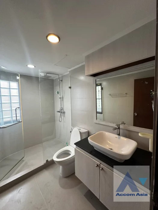 28  3 br Condominium For Rent in Sukhumvit ,Bangkok BTS Asok at Windsor Tower AA30864