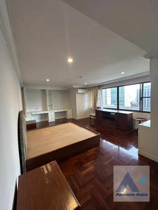 39  3 br Condominium For Rent in Sukhumvit ,Bangkok BTS Asok at Windsor Tower AA30864