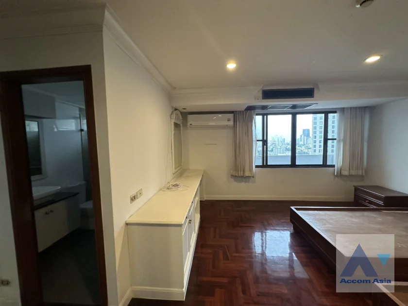 34  3 br Condominium For Rent in Sukhumvit ,Bangkok BTS Asok at Windsor Tower AA30864