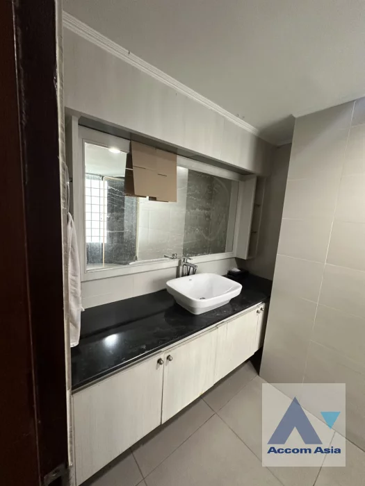 20  3 br Condominium For Rent in Sukhumvit ,Bangkok BTS Asok at Windsor Tower AA30864